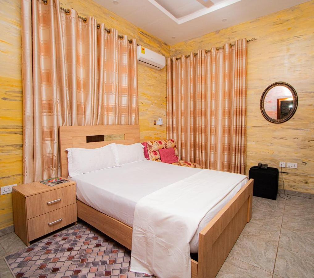 Bays Boutique Apartment Accra Exterior photo