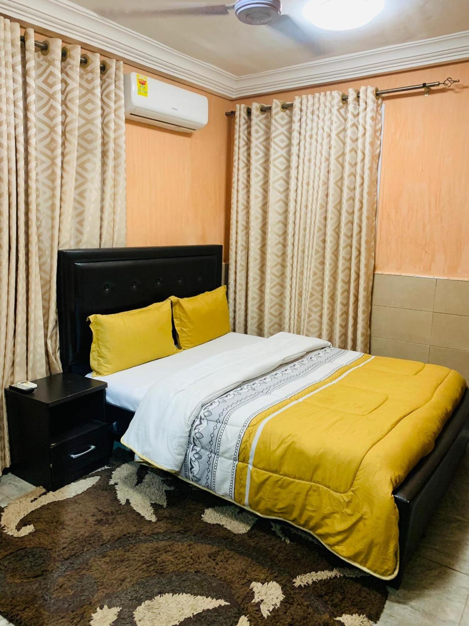 Bays Boutique Apartment Accra Exterior photo